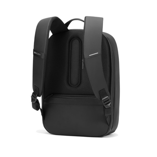 Anti-theft black urban backpack 17L XD Design Bobby Edge - P706.2501