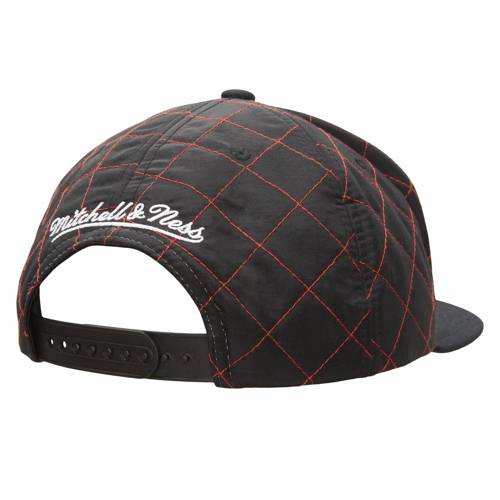 Mitchell & Ness NBA Quilted Taslan Snapback HWC Chicago Bulls - HHSS1212-CBUYYPPPBLCK